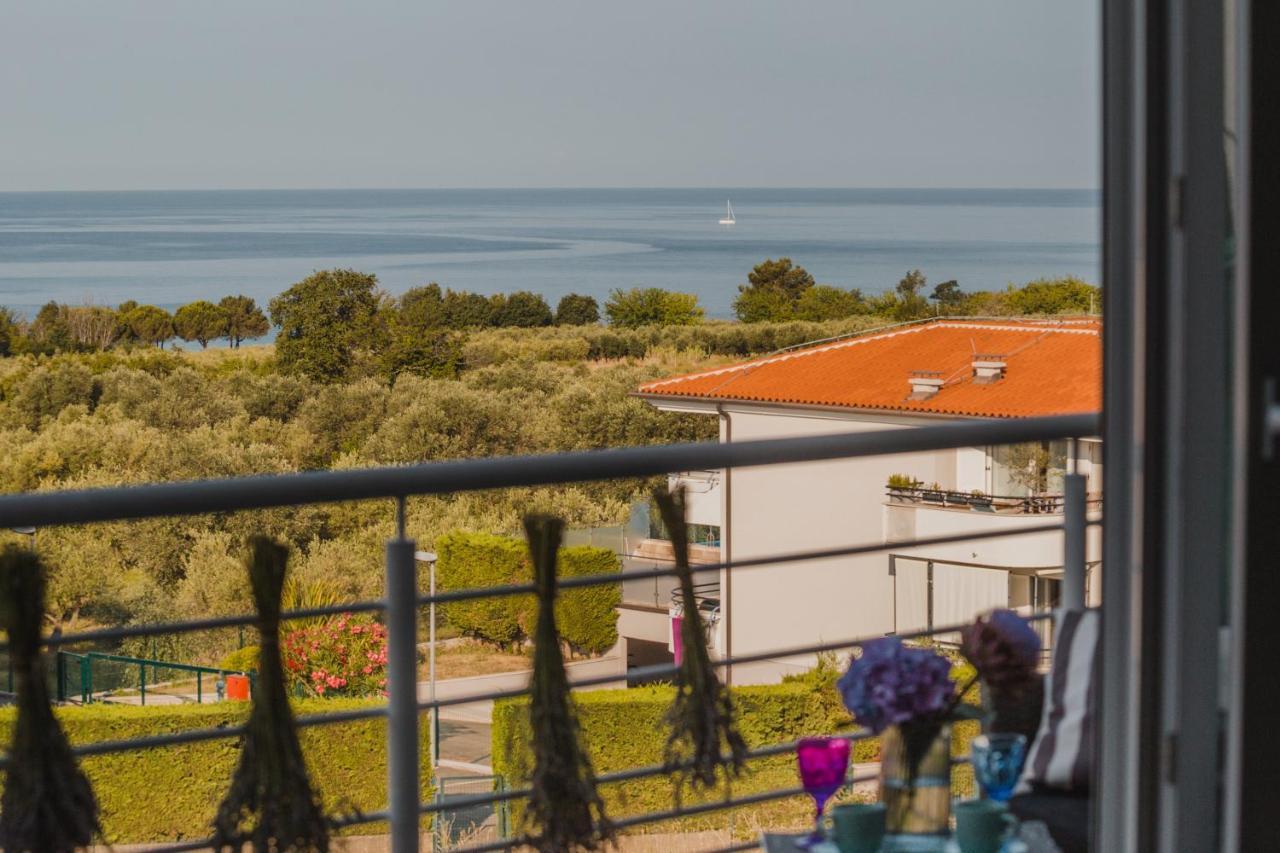 Zuri-Sea Wiev Zambratija  Εξωτερικό φωτογραφία